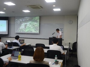 《スタッフブログ更新！》社内発表会を開催しました(9/20)